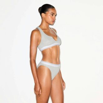 BOMULDSRIBBEDE BRALETTE MED SPLIT NECK