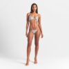 BRODERET LINGERIE MED SKRIDTLØS STRINGBIKINI