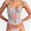 BRODERET LINGERIE UFORTET KORSET