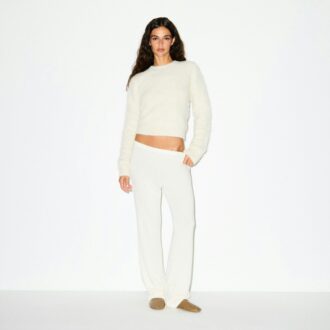 BØRSTET ALPACA-TRØJE MED CREWNECK-HALS