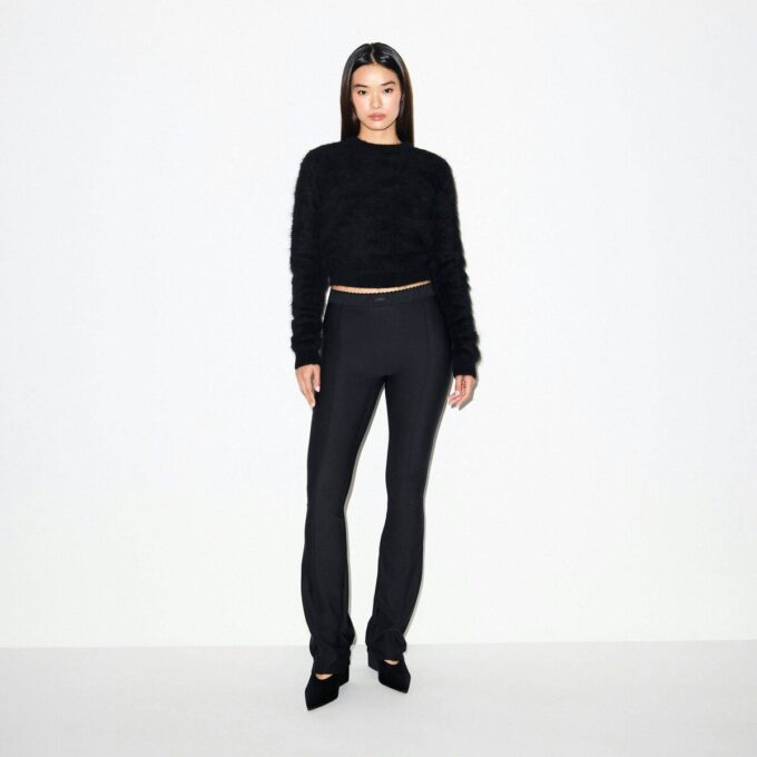 BØRSTET ALPACA-TRØJE MED CREWNECK-HALS