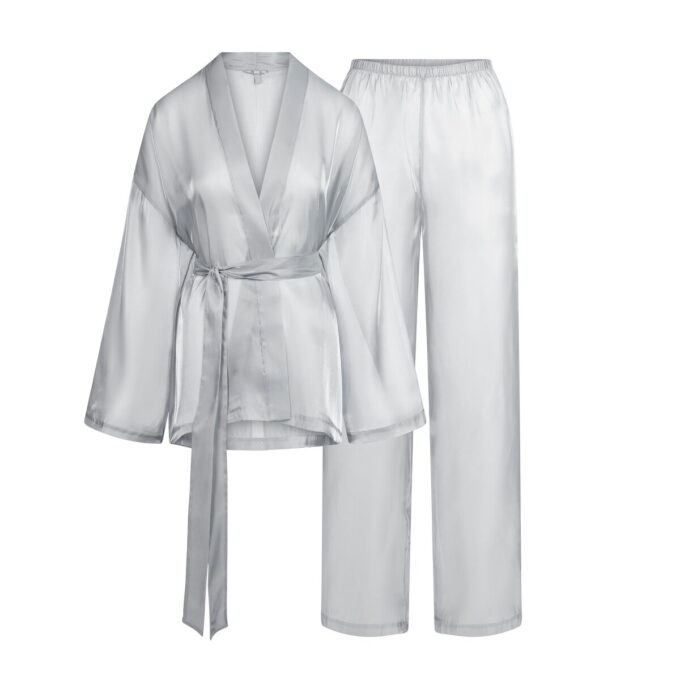 FLYDENDE ORGANZA WRAP SØVNSÆT