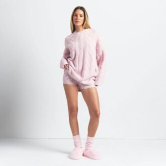 HYGGELIG LET OVERSIZERET KABELSTRIKKET TRØJE MED CREWNECK