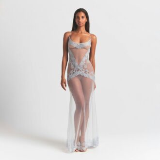 LANG SLIPKJOLE MED BRODERI I LINGERIE