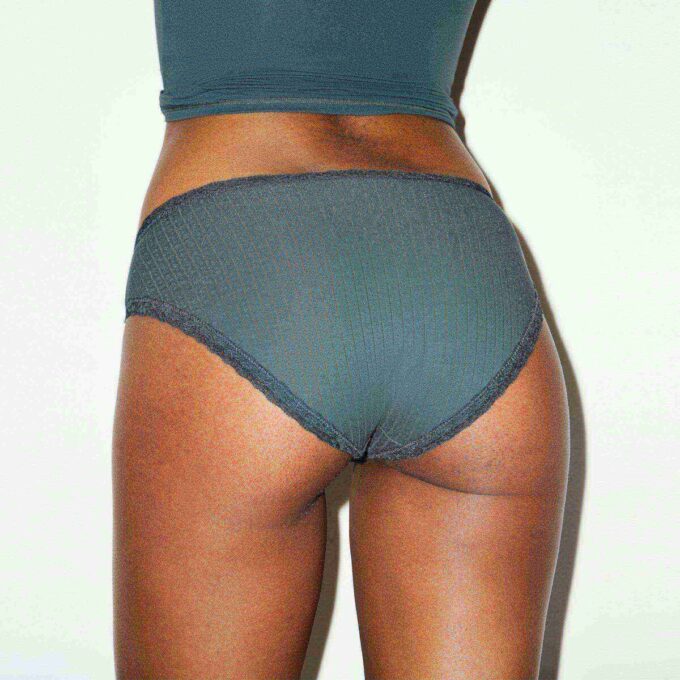 LET BOMULD POINTELLE BLONDE TRUSSER