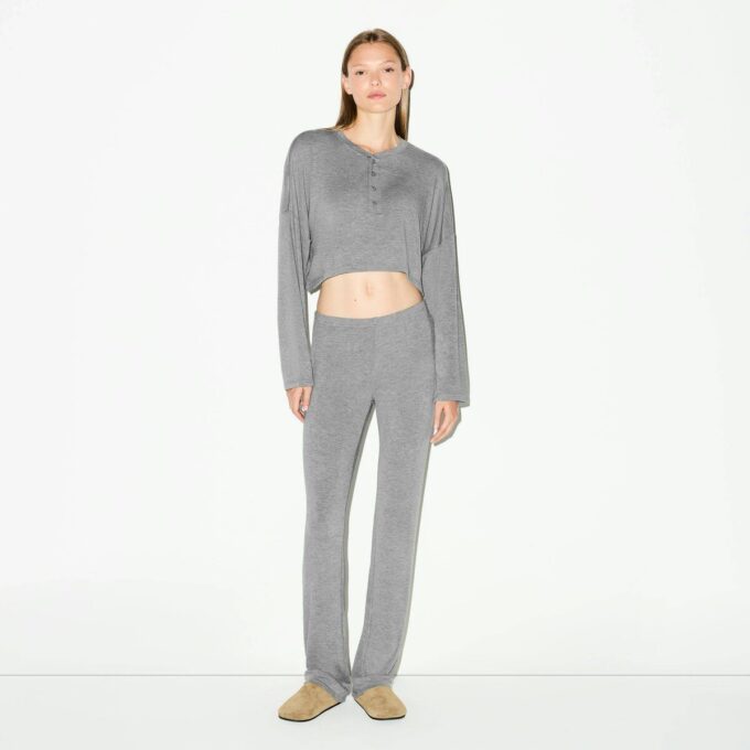 LET MODAL CROPPED HENLEY