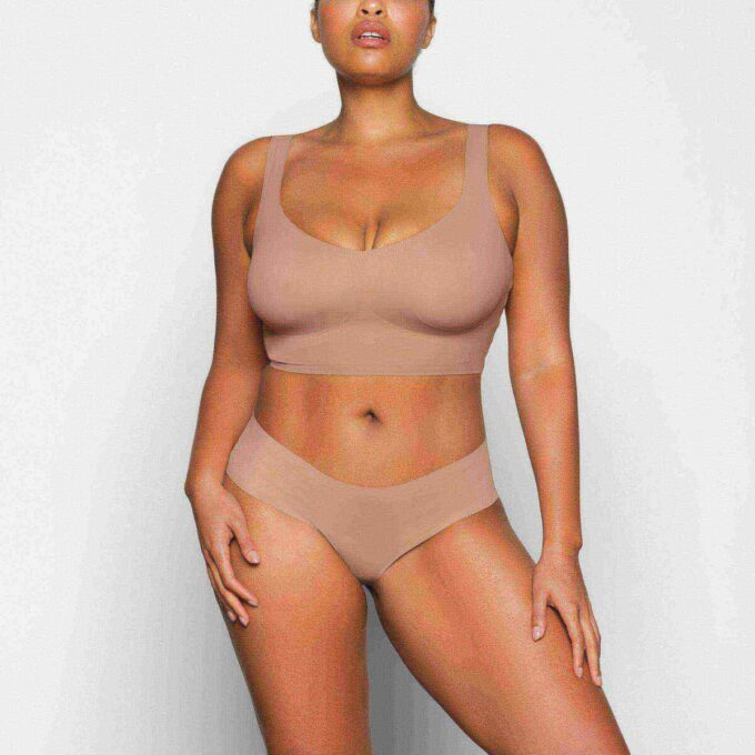 NAKED PLUNGE LONGLINE BRALETTE