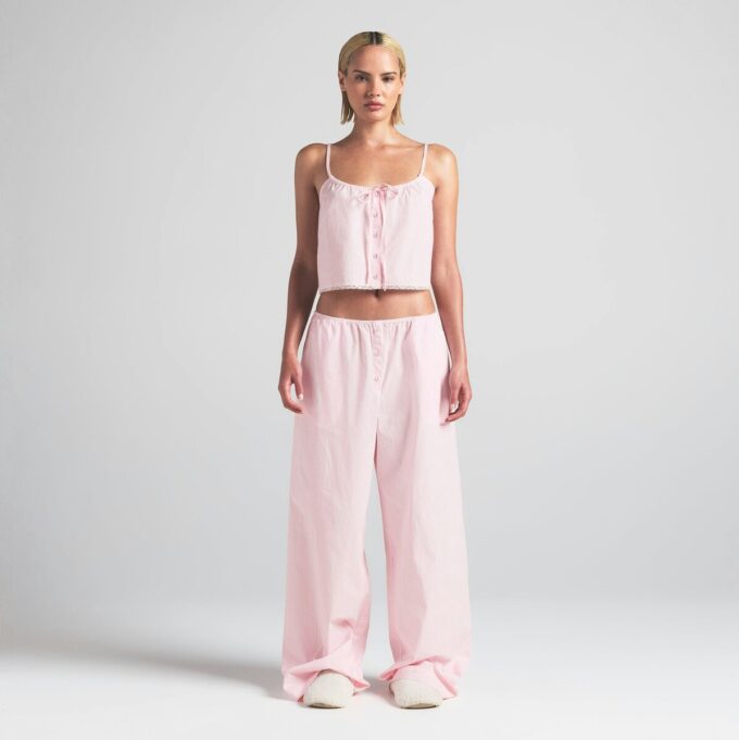 Natbluse i bomuldspoplin
