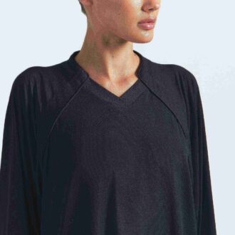 NikeSKIMS LUFTIG V-HALS OVERSIZED LANGERMET TOP
