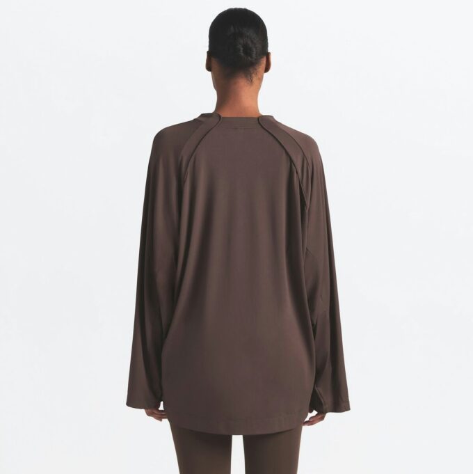 NikeSKIMS LUFTIG V-HALS OVERSIZED LANGERMET TOP