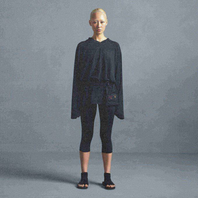 NikeSKIMS LUFTIG V-HALS OVERSIZED LANGERMET TOP