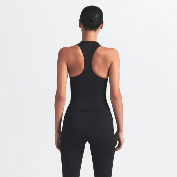 NikeSKIMS MAT RACER-TANK MED HØJ HALS