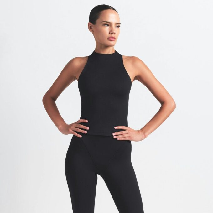 NikeSKIMS MAT RACER-TANK MED HØJ HALS