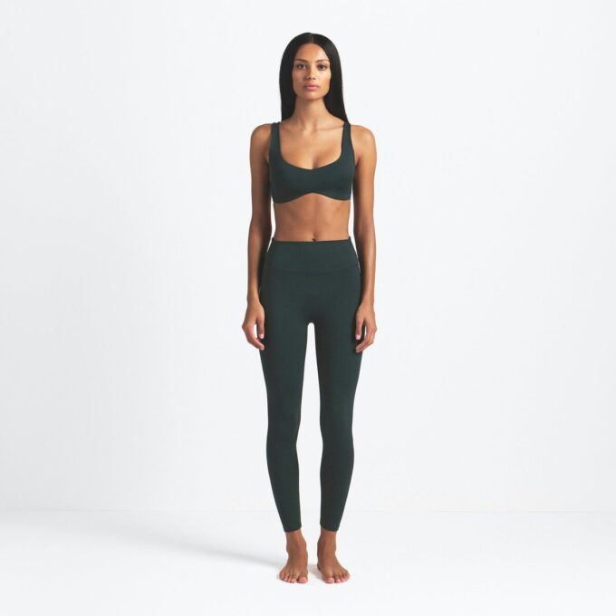 NikeSKIMS MATTE 26″ LEGGINGS