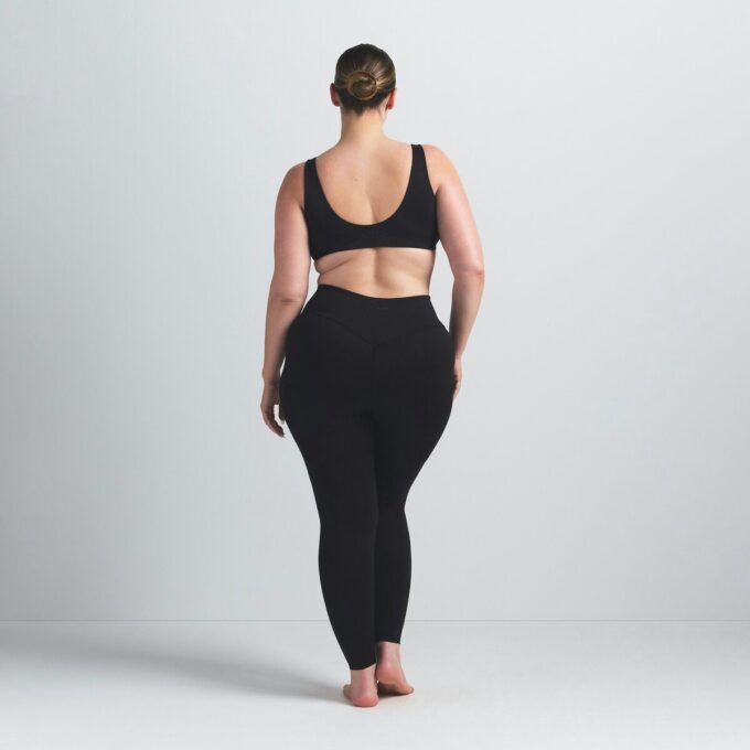 NikeSKIMS MATTE 26″ LEGGINGS