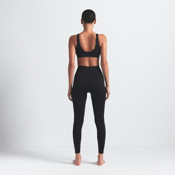NikeSKIMS MATTE 26″ LEGGINGS