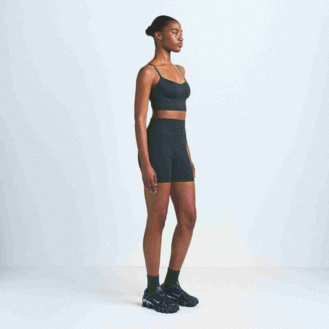 NikeSKIMS MATTE 5″ BIKERSHORTS
