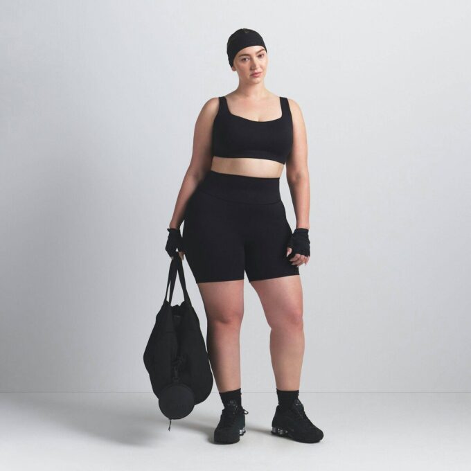 NikeSKIMS MATTE 5″ BIKERSHORTS