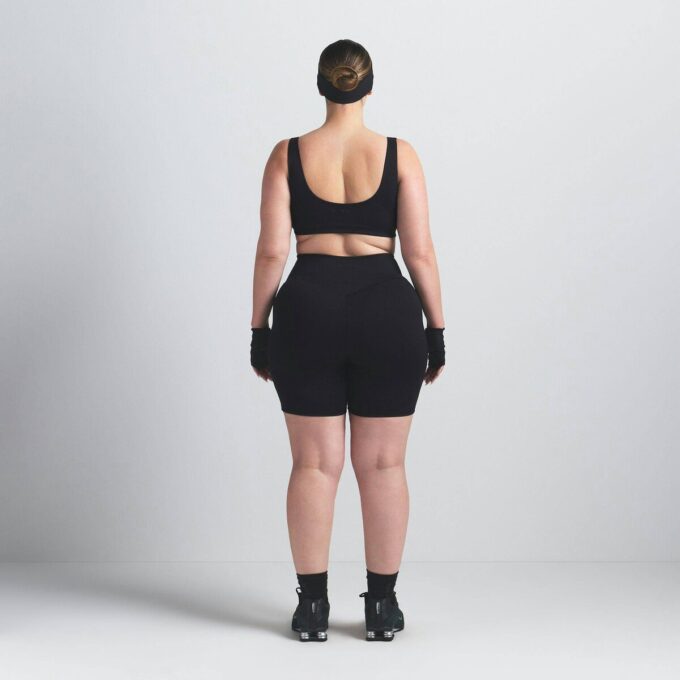 NikeSKIMS MATTE 5″ BIKERSHORTS