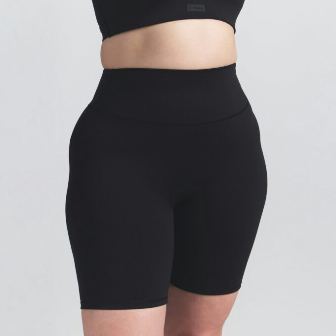 NikeSKIMS MATTE 7″ BIKERSHORTS