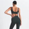 NikeSKIMS MATTE BH MED SKØR HALS