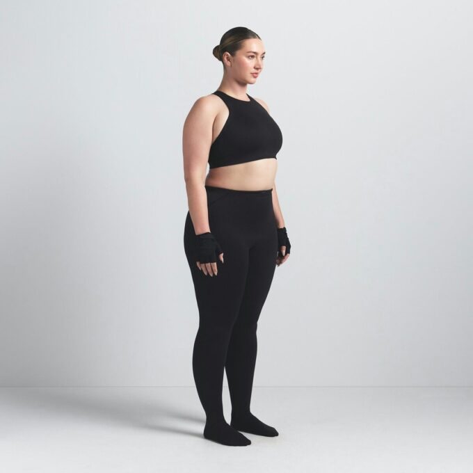 NikeSKIMS MATTE FOOTSIE GRIP LEGGINGS