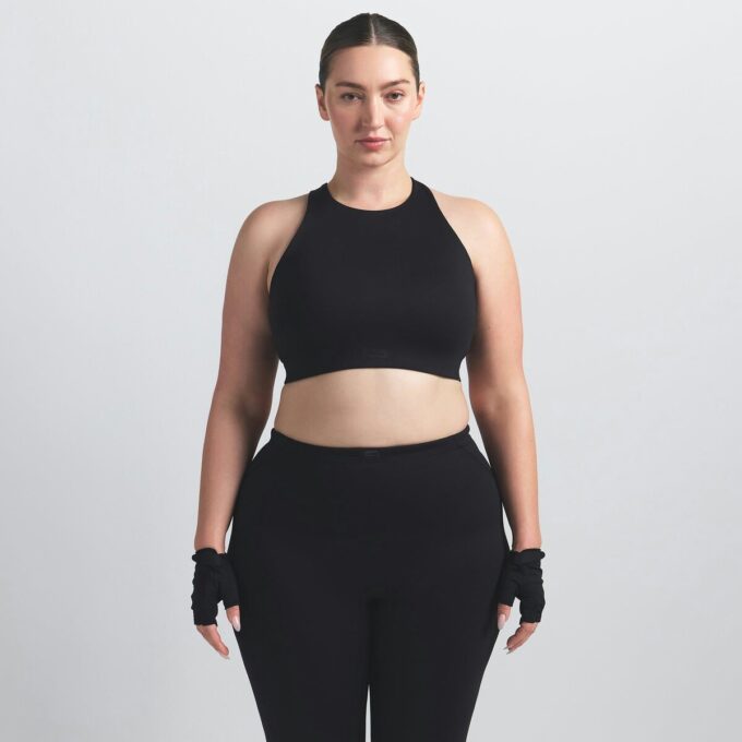 NikeSKIMS MATTE HØJHALS-BH