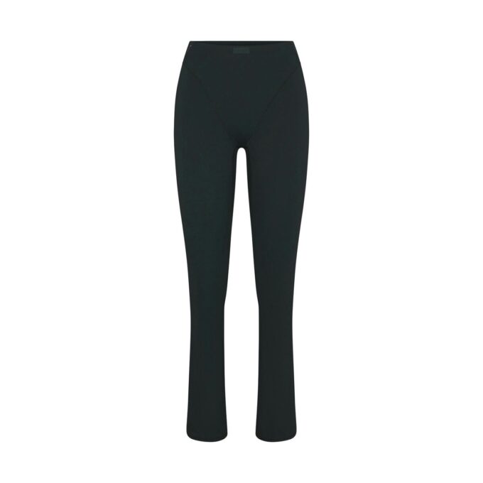 NikeSKIMS MATTE V-LINE 39″ LIGE LEGGINGS
