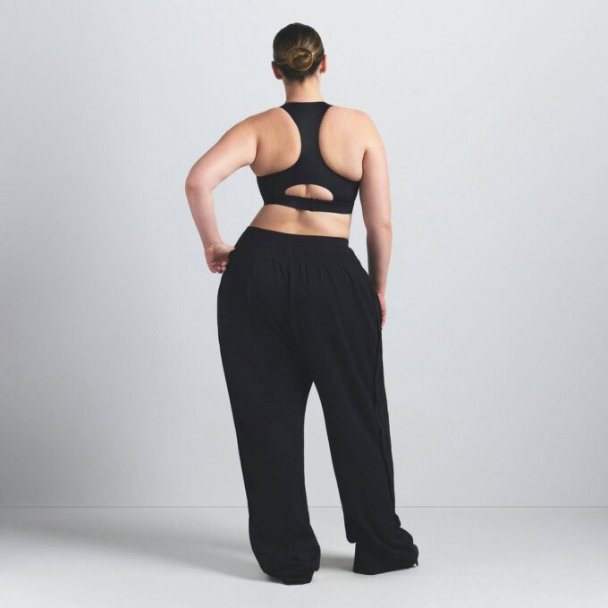 NikeSKIMS SHINE HØJHALSET BH