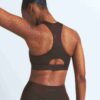 NikeSKIMS SHINE HØJHALSET BH
