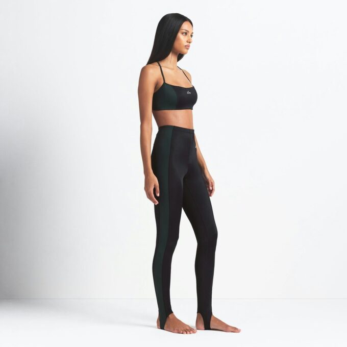 NikeSKIMS SHINE TREKKESNØRE-STIGBØJLEGGINGS 26″