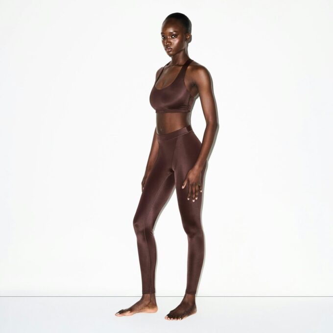NikeSKIMS SHINE V-LINE 26″ LEGGINGS