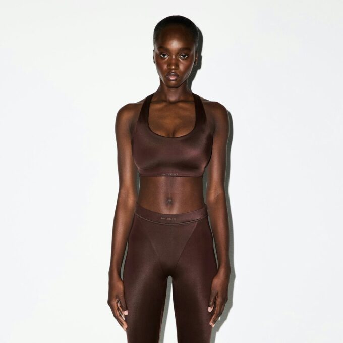 NikeSKIMS SHINE V-LINE 26″ LEGGINGS