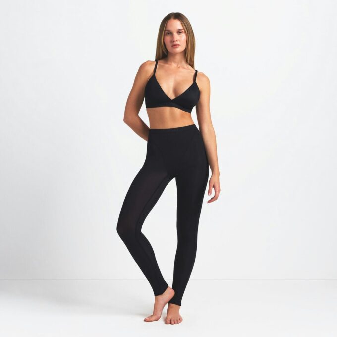 NikeSKIMS VÆGTFRISSE LAG V-LINE 26″ LEGGINGS