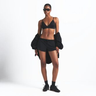 NikeSKIMS VÆVET NYLON 2,5″ LØBERSHORTS