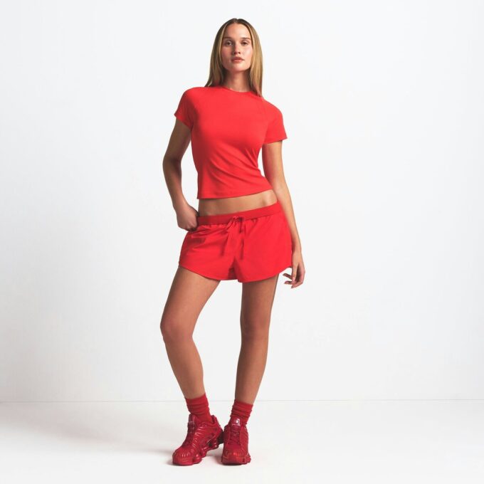 NikeSKIMS VÆVET NYLON 2,5″ LØBERSHORTS