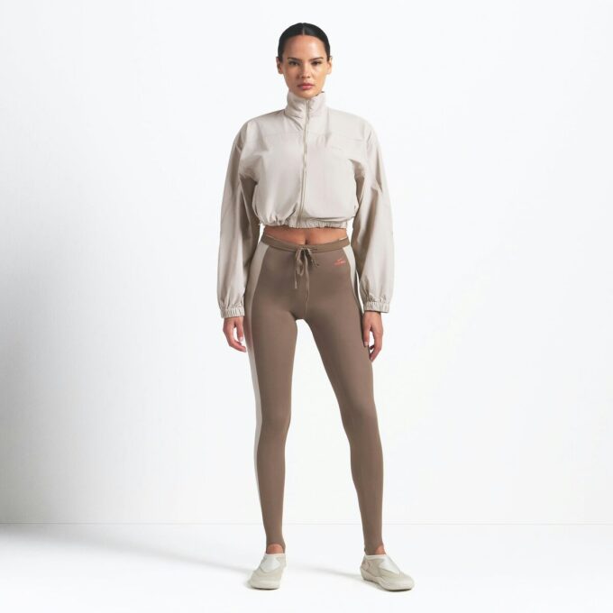 NikeSKIMS VÆVET NYLON CROP JAKKE