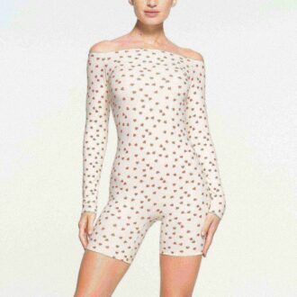 PASSER ALLE PICOT OFF THE SHOULDER-BELØBNING