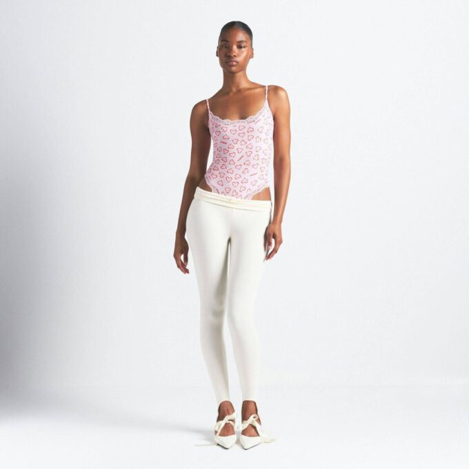 PASSER TIL ALLE BLONDET CAMI-BODYSUIT