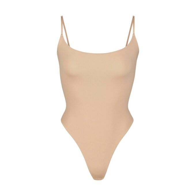 PASSER TIL ALLE CAMI-BODYSUIT