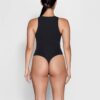 PASSER TIL ALLE HØJHALSET BODYSUIT