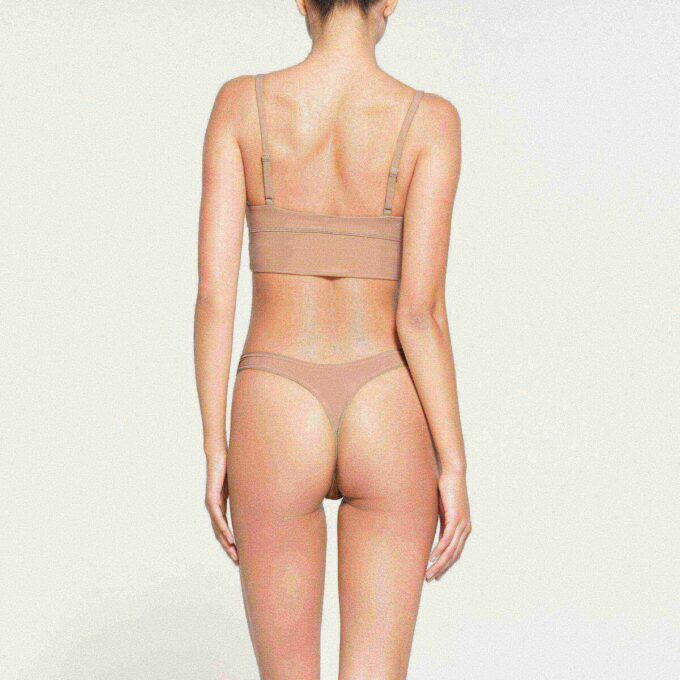 PASSER TIL ALLE TRIANGLE LONGLINE BRALETTE