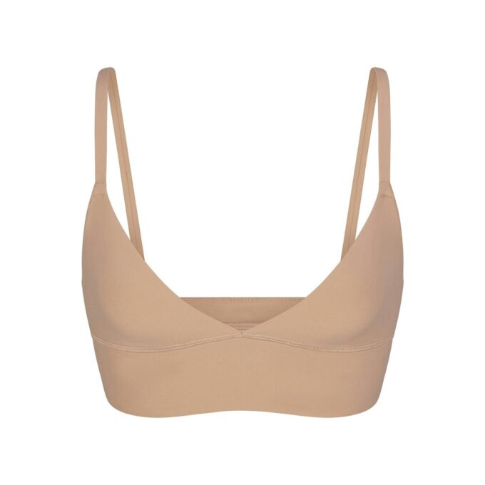 PASSER TIL ALLE TRIANGLE LONGLINE BRALETTE