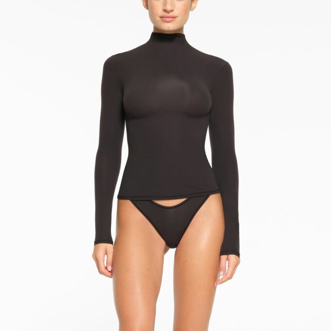 PASSER TIL ALLE TURTLENECK TOP