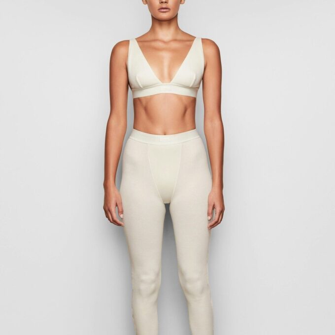 RIBBEDE LEGGINGS I BOMULD