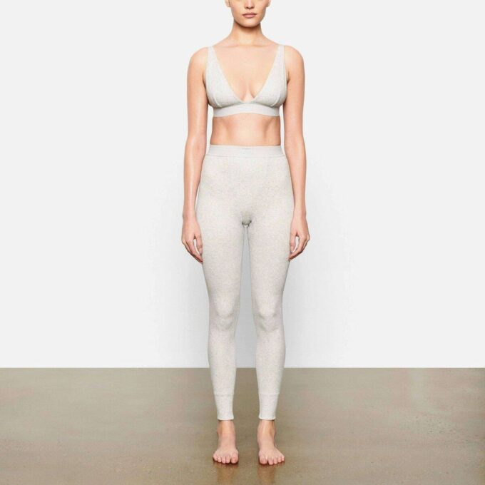 RIBBEDE LEGGINGS I BOMULD