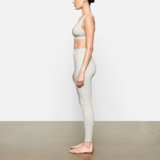 RIBBEDE LEGGINGS I BOMULD