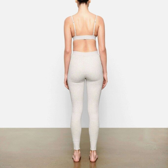 RIBBEDE LEGGINGS I BOMULD
