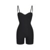 SKIMS BODY CORE SCULPT BØGLE-BODY TIL LÅRET