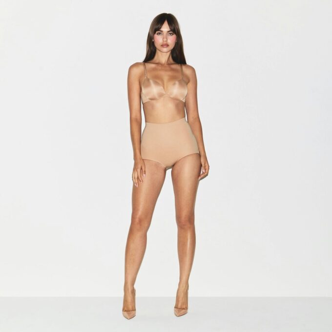 SKIMS VATTREDE BODY BUTT ENHANCING TRUSSER